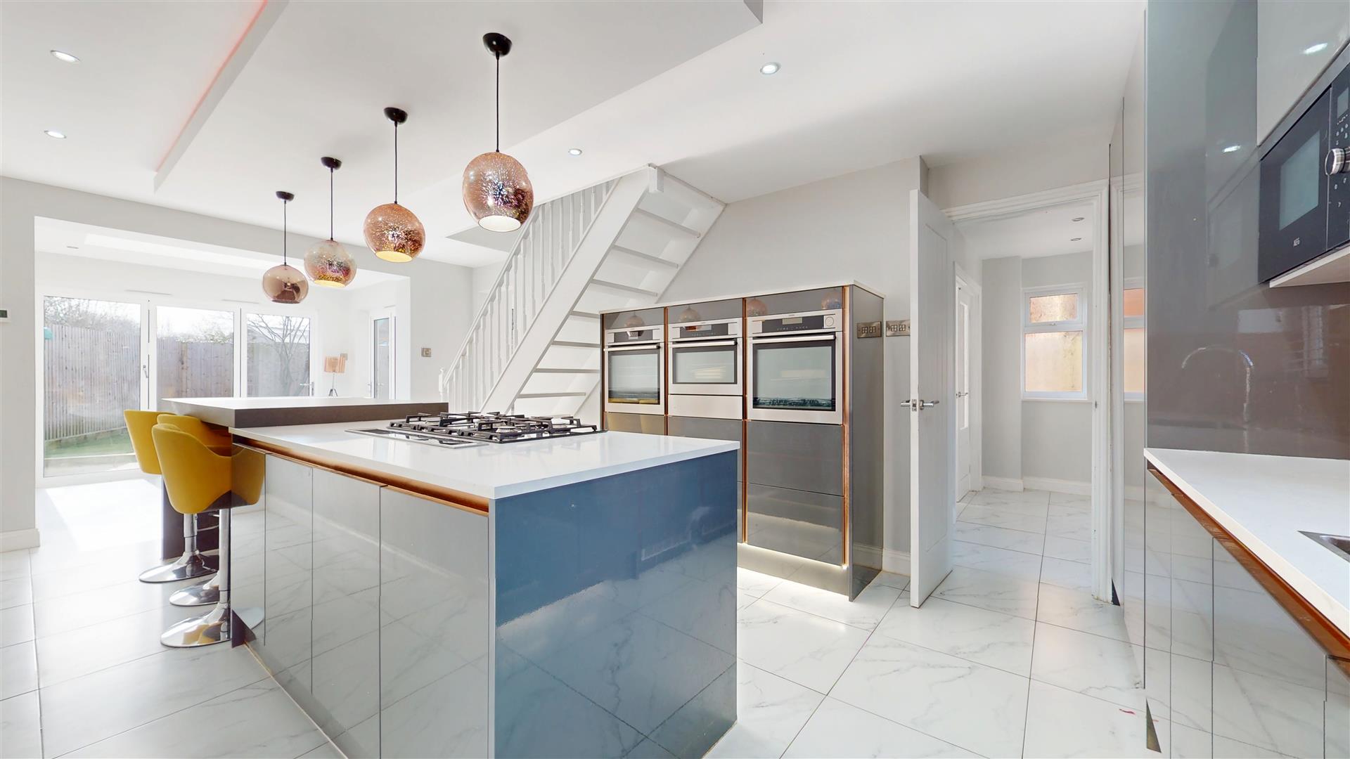4 bed property in Groomsbridge, Milton Keynes